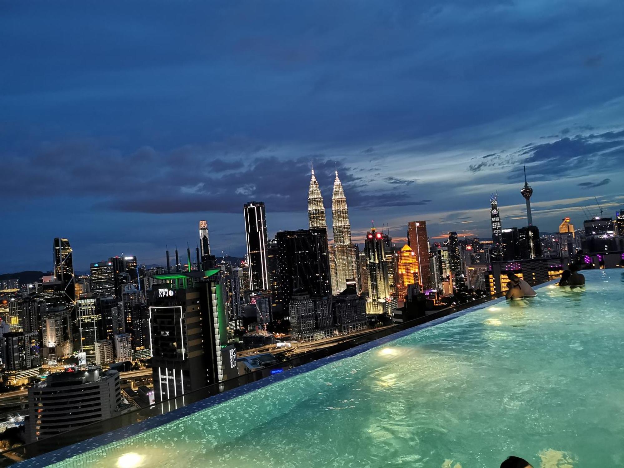 Expressionz Designer Suites Host By Aurora Premium Stay Kuala Lumpur Buitenkant foto
