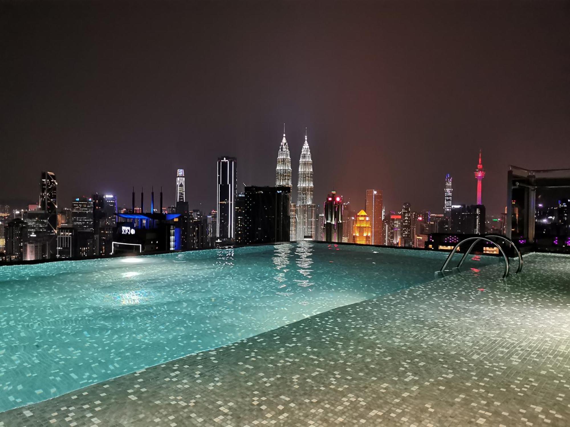 Expressionz Designer Suites Host By Aurora Premium Stay Kuala Lumpur Buitenkant foto